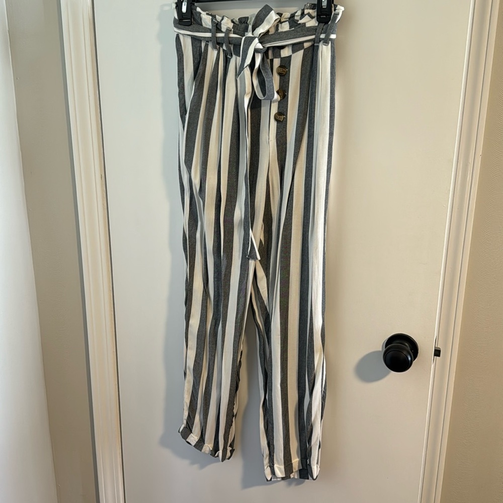 American Eagle Stripped Pants